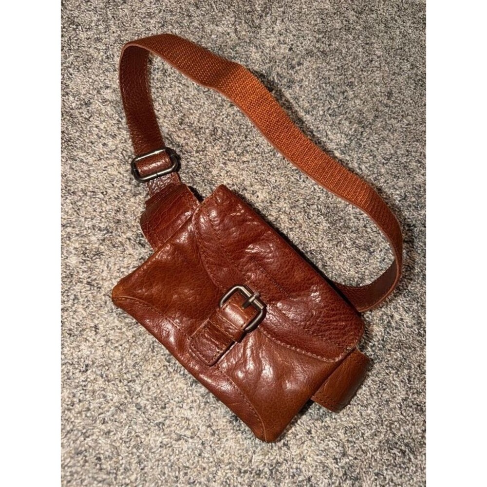 Spikes & Sparrow Leather Belt Bag